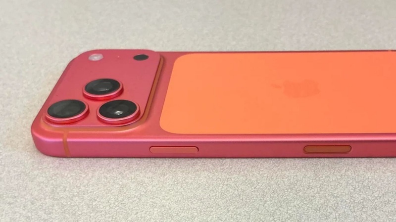 Iphone 17 Pro Cosmic Orange Turning Pink